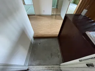 宮西コーポ【1階】の玄関