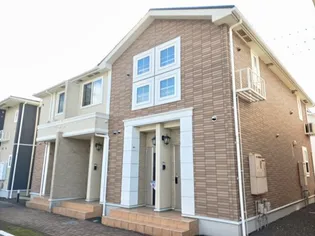 ルルーシュ【2階】の外観