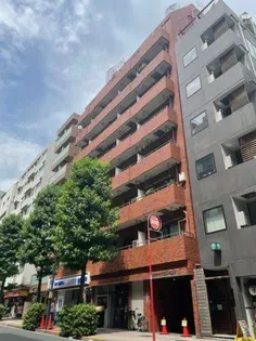 カテリーナ新宿御苑駅前の画像