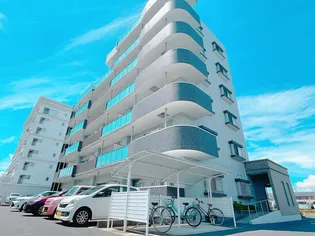 ヴィラエミネンス【5階】の外観