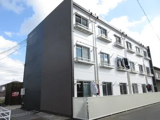 ロイヤルマンション【2階】の外観