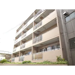 アパートメント・タカス【3階】の外観