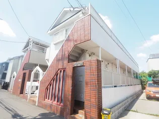 グリーンパレスつつじヶ丘【1階】の外観