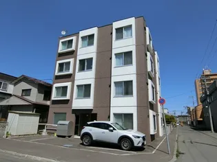 ロワ・プルミエ【3階】の外観