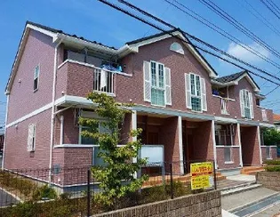 ローレル フジイの画像