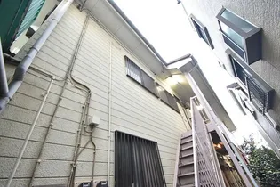 東京都調布市国領町1【アパート】の外観