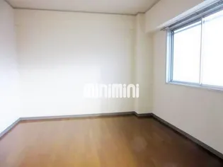 グリーンウッド金武【1階】の内装