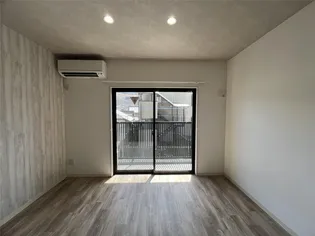 アヴェンタドール【2階】の居間