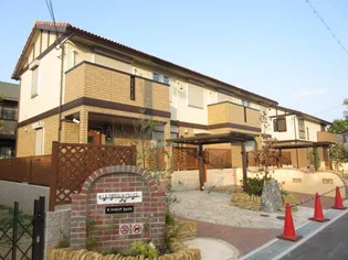 大阪府池田市神田4【一戸建】の外観