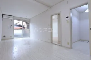 サマックス・マノワールI【1階】の居間