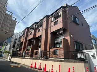 グリーンフォレスト【2階】の外観