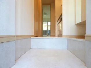 イーストラディアンス【3階】の玄関