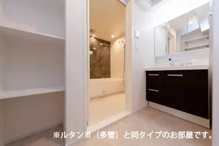 ヴィラアミング III【2階】の内装