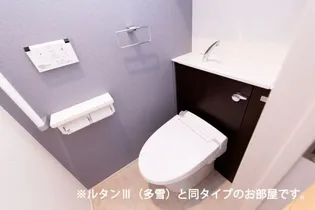 ヴィラアミング III【2階】の内装