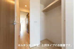 ヴィラアミング III【2階】の内装