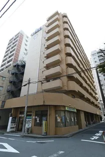 ライオンズマンション新宿東公園【3階】の外観