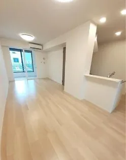 シェルト クレーテ津【1階】の居間