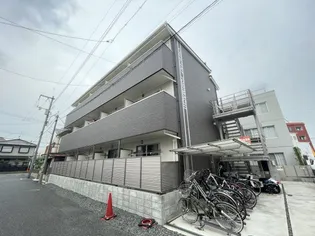 クレセント富町【1階】の外観