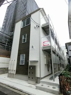 リーヴェルポート横浜Lisa【1階】の外観