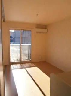 ペイサージュ A【1階】の居間