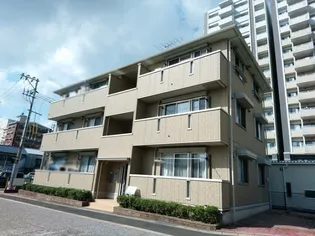 ポールカルチェの画像