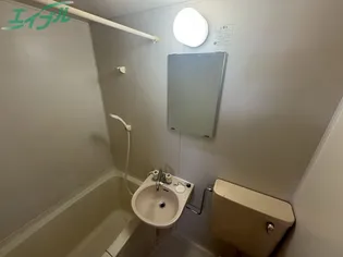 AKEBOHNO A棟【2階】の内装