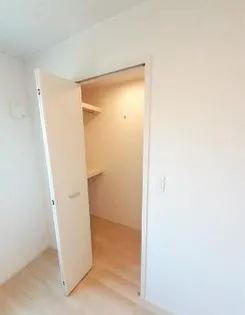 シェルト クレーテ津【1階】の内装