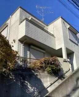 神奈川県横浜市鶴見区馬場5【アパート】の外観