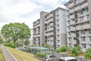 UR館ヶ丘【3階】の外観