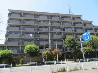 第9エルム大倉山【2階】の外観