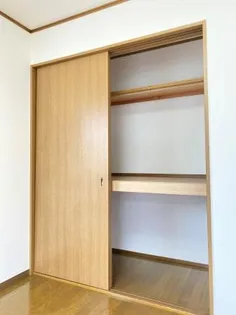 リッチ・フィールド2番館【2階】の内装