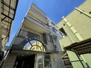 ブルージェつばきの画像