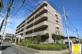 メゾン・ロワイヤル【5階】の外観