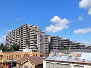 東京都日野市多摩平1【マンション】の外観