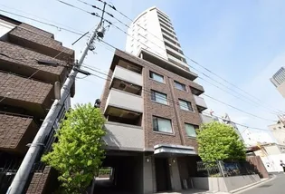 アルティスコート南青山【3階】の外観