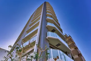 東京都港区東麻布2【マンション】の外観