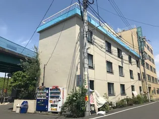 魚地マンション【1階】の外観