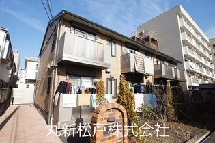 ペアトゥリーBIII【1階】の外観