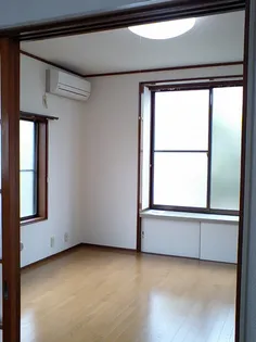 ハイツ清水 102【1階】の居間