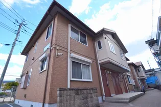 ニューヴァレイ船越A棟【2階】の外観