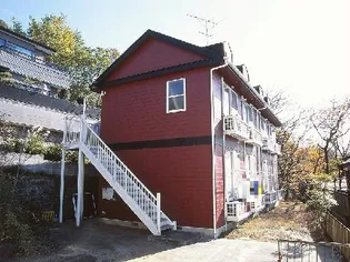 レオパレスパークヒル三ッ沢【2階】の外観