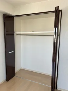 サンデュエル太田浜町パークスエア【5階】の内装