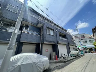 サンパレス【2階】の外観