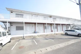 徳島県小松島市間新田町字ヤケ木【アパート】の外観
