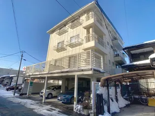 ラ・ベール【4階】の外観