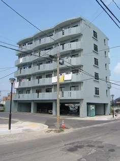 ドムス平佐【3階】の外観