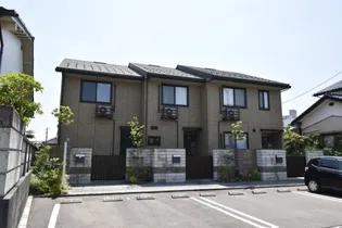 ラフィーネ長江【2階】の外観