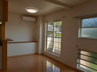 ベリーズ【2階】の居間