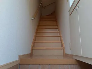 ベリーズ【2階】の玄関