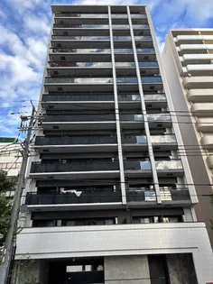 レジュールアッシュ神戸ヴィヴァン【3階】の外観